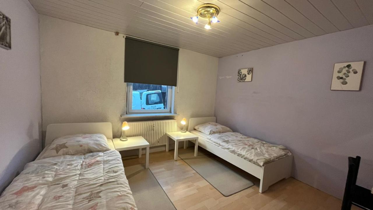 Monteure, Ganzes Haus, Schwarzheide, Haus 1 Apartment Ngoại thất bức ảnh
