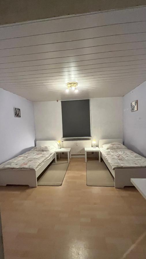 Monteure, Ganzes Haus, Schwarzheide, Haus 1 Apartment Ngoại thất bức ảnh